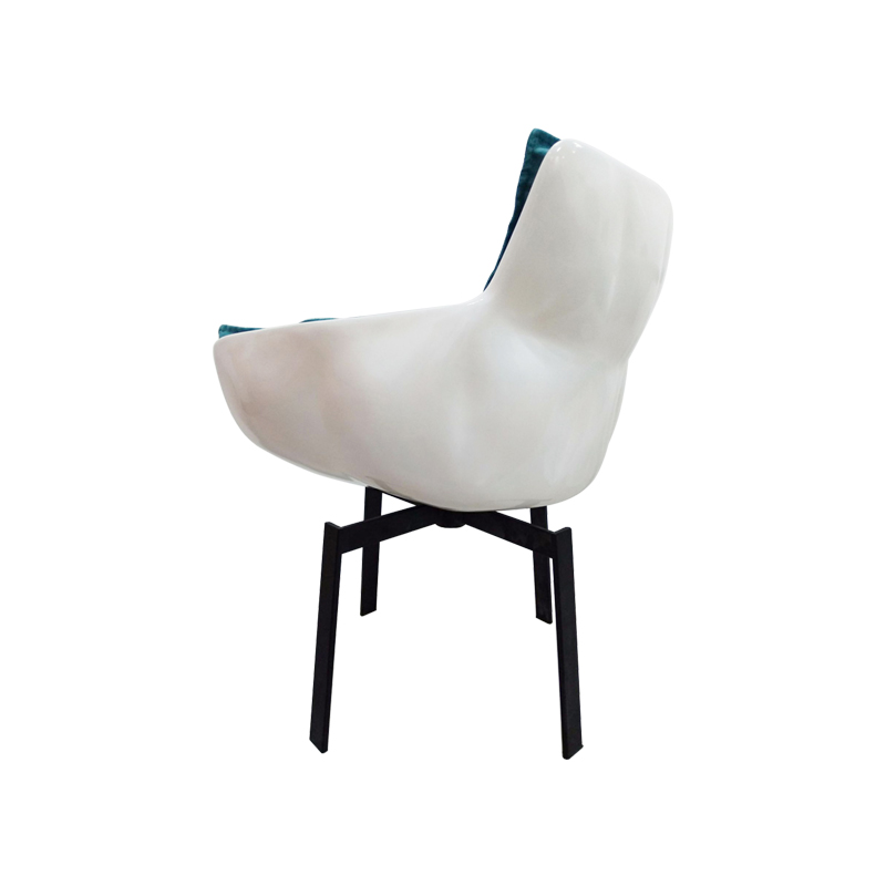 Husk Chair Replica in Cashmere FA332-CM