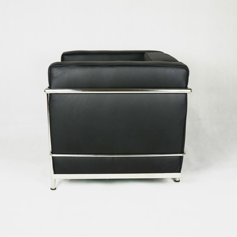 Le Corbusier LC2 Armchair replica in Genuine Leather FA020-1S-L