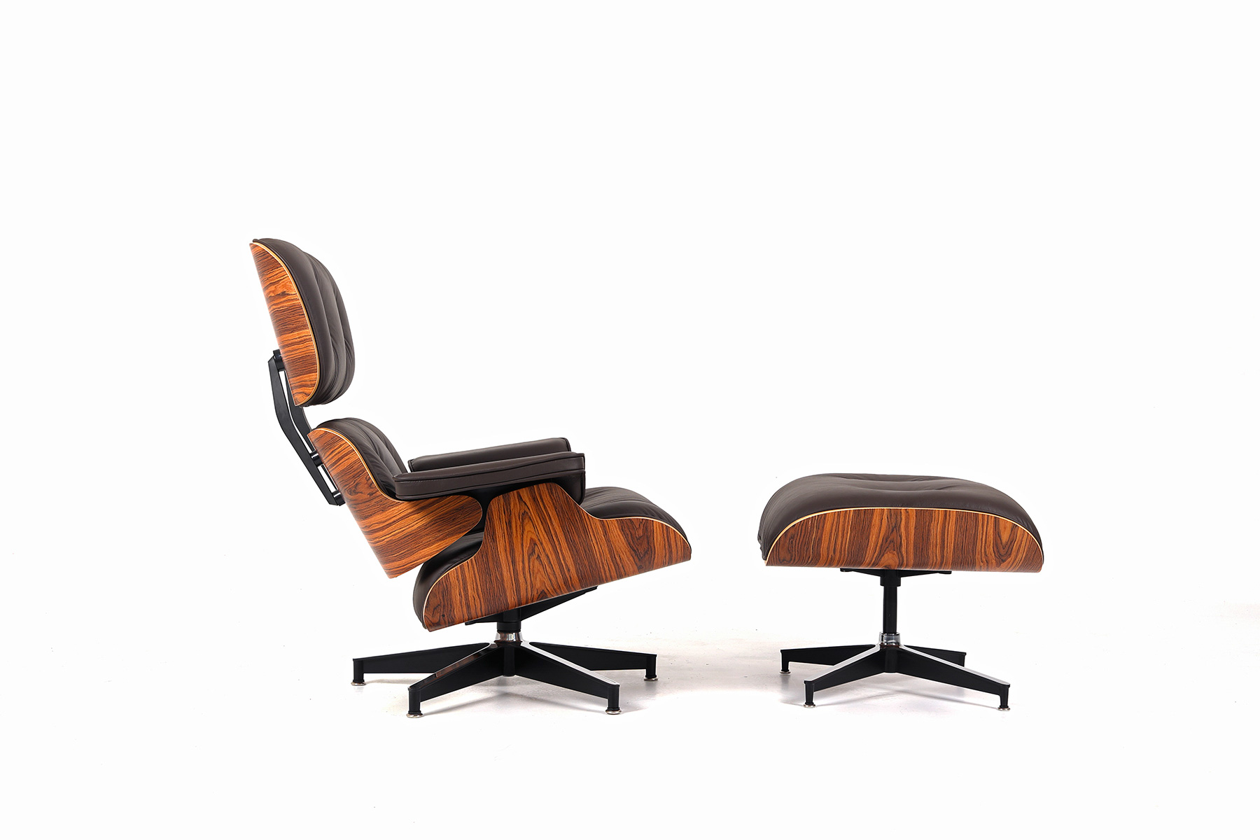 side view of eames lounge chair replica by fuleague