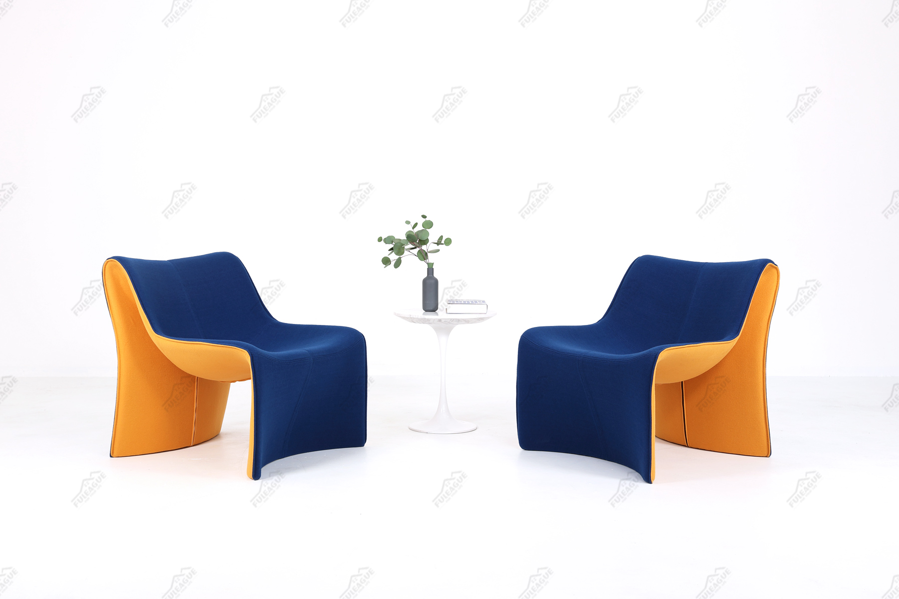 Contemporary 181 Cloth Lounge Chair