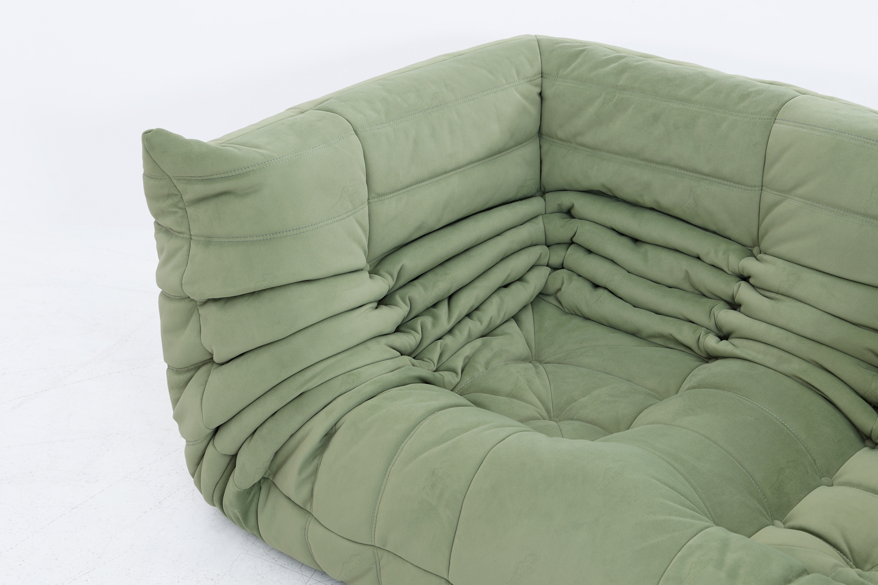 Fuleague Ducaroy sofa with arms high quality and comfortable