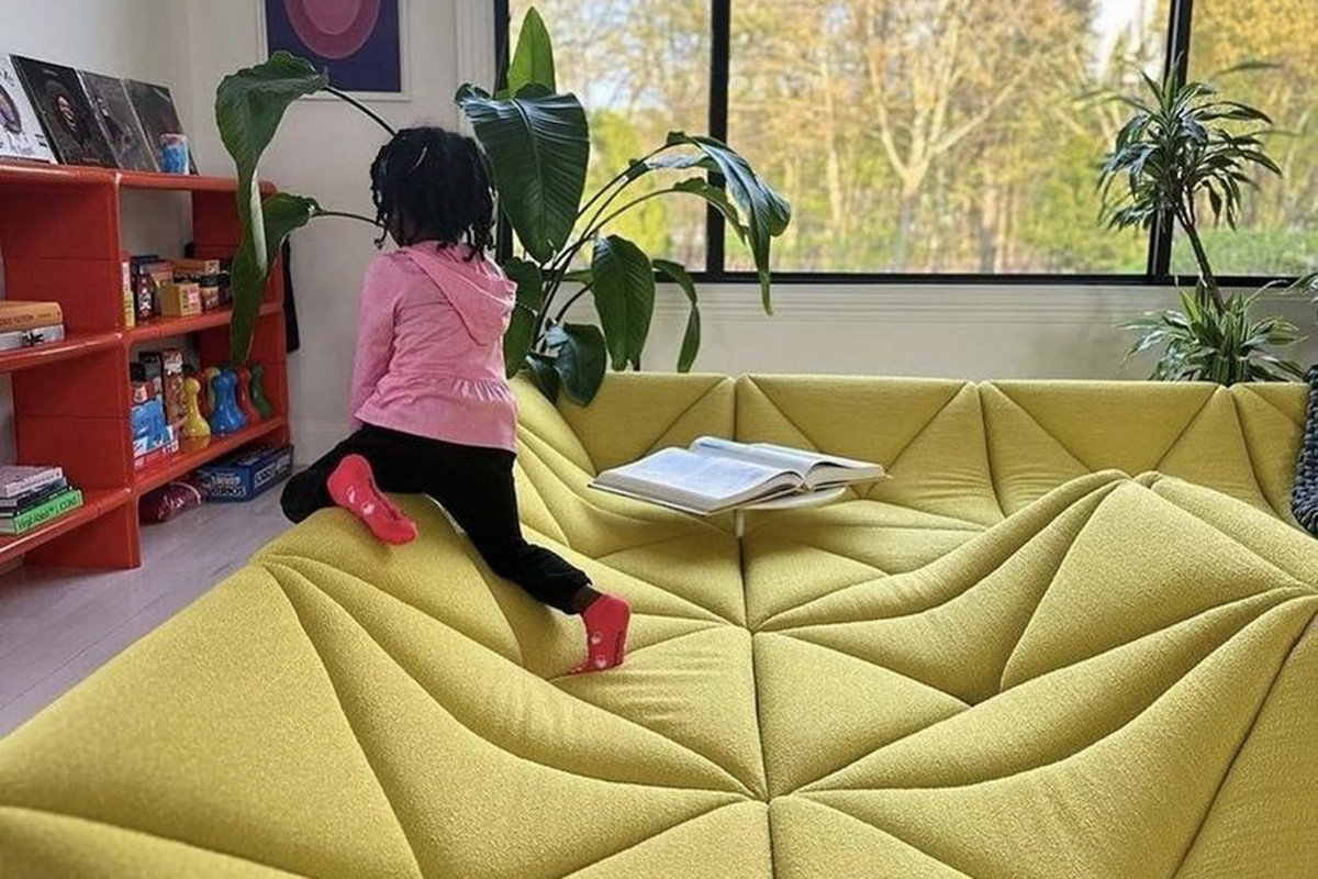 Upgrade Your Space with Modular Couches: Stylish, Comfortable, and Customizable Designs at Fuleague.com