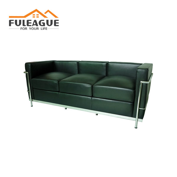 Le Corbusier LC2 Sofa