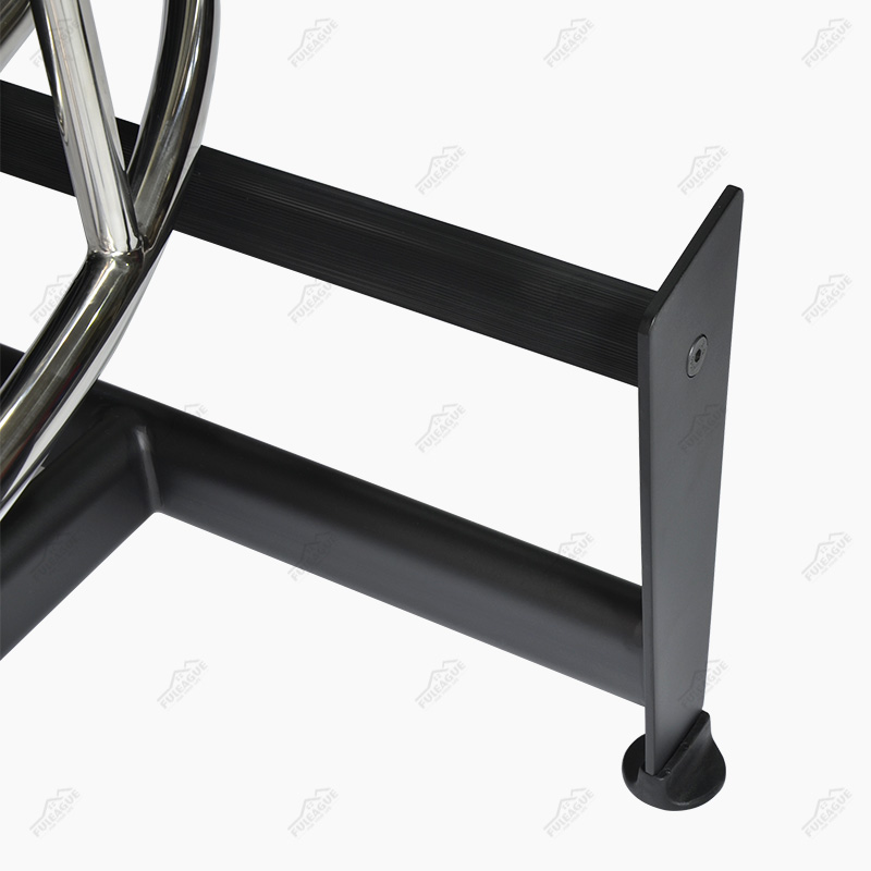 Le Corbusier LC4 Pony Chaise Lounge Replica FA016 in Cow Skin Leather