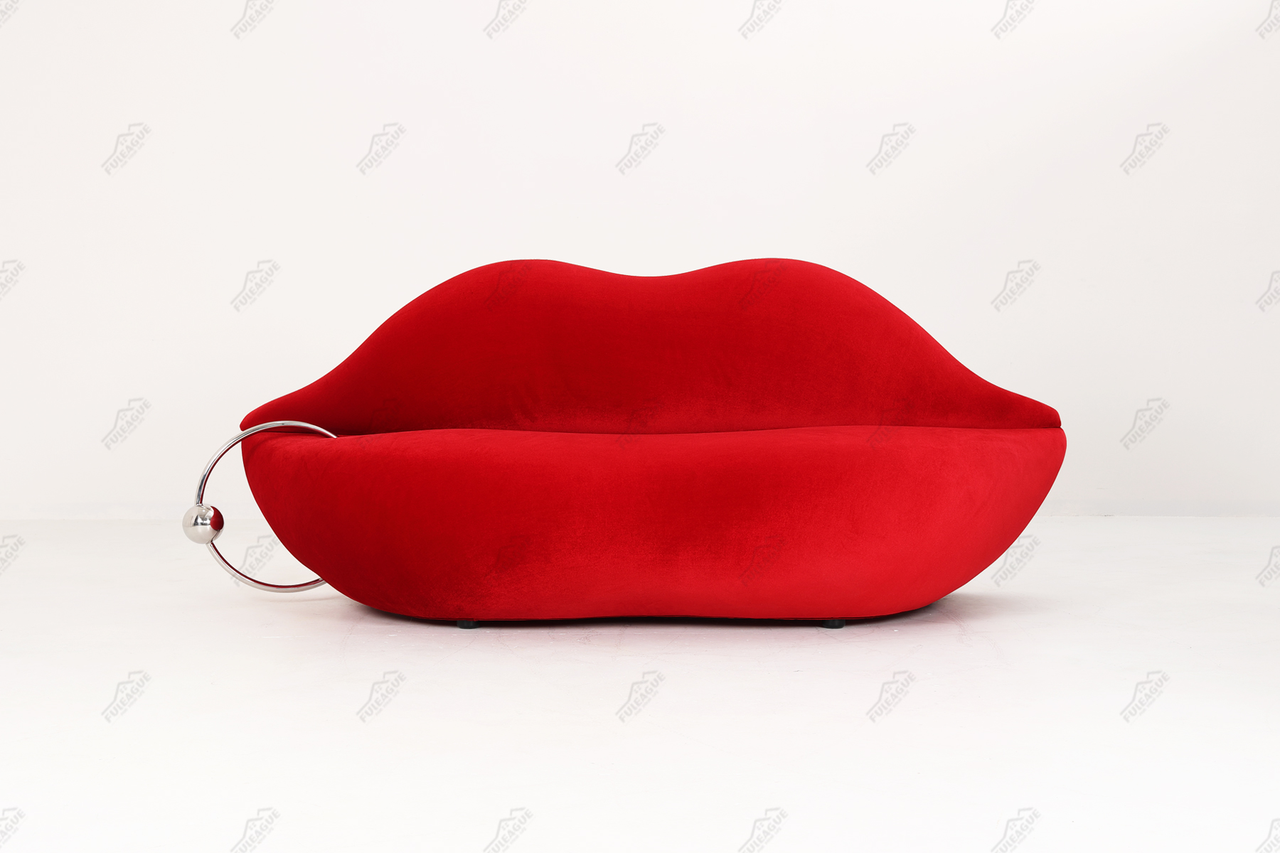 Fuleague lip couch high quality and comfortable for home, restaurant and hotel