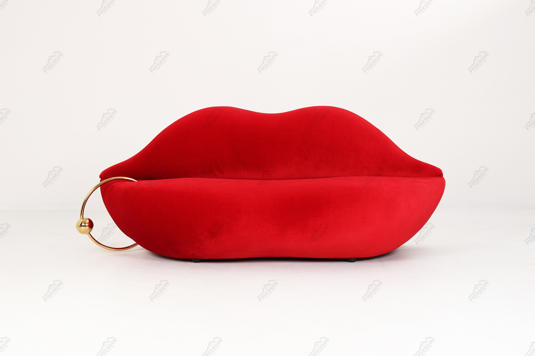 Fuleague lips sofa high quality and comfortable for home, restaurant and hotel