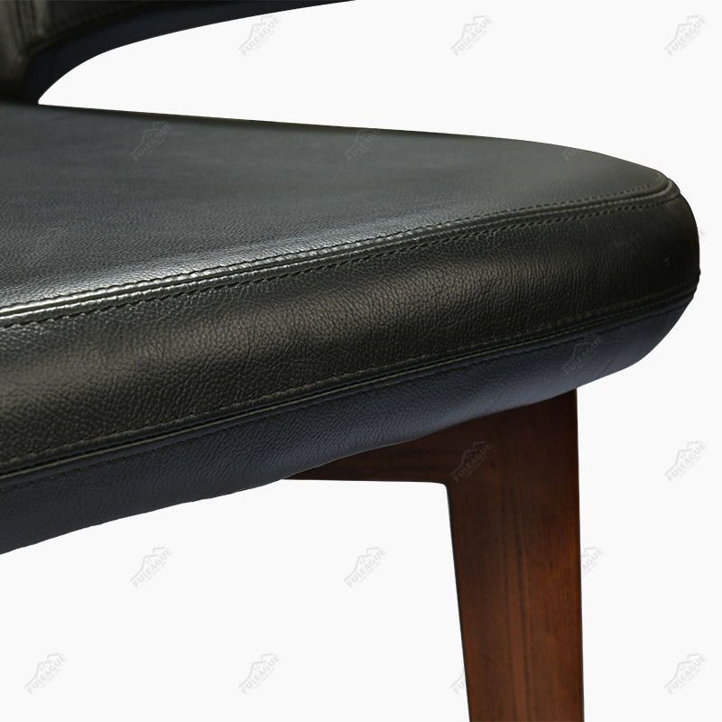 Munich Lounge Chair Replica in Full Aniline Grain Leather FA184-1S-ANL