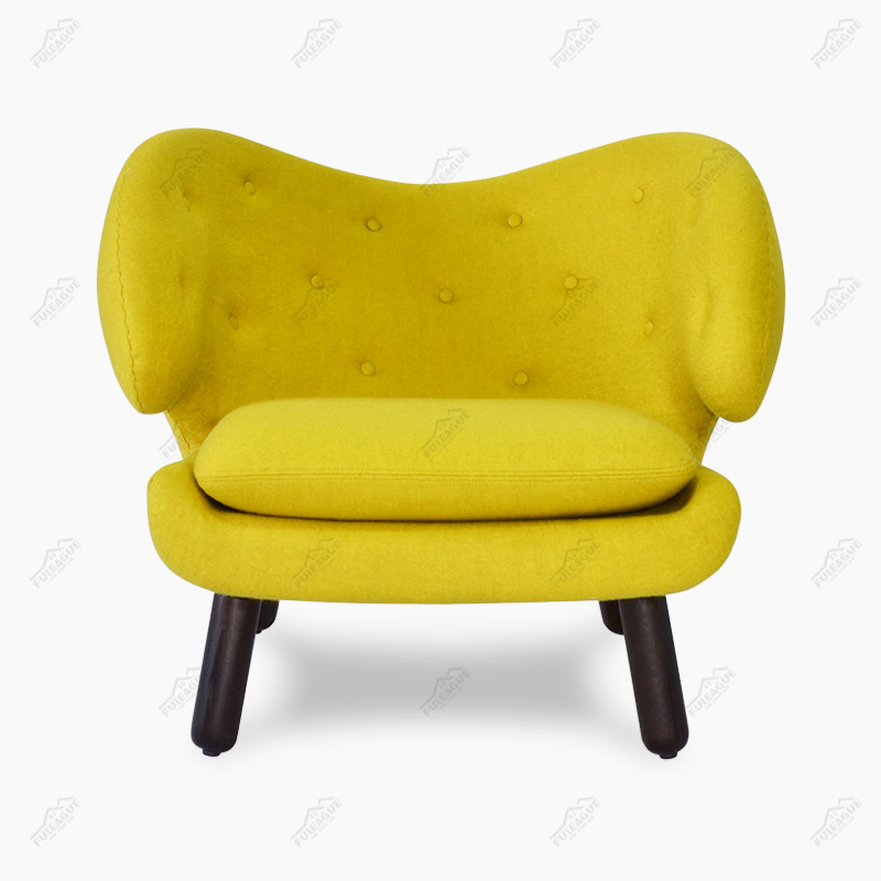 Pelican Chair Replica in Cashmere FA061-1S-F