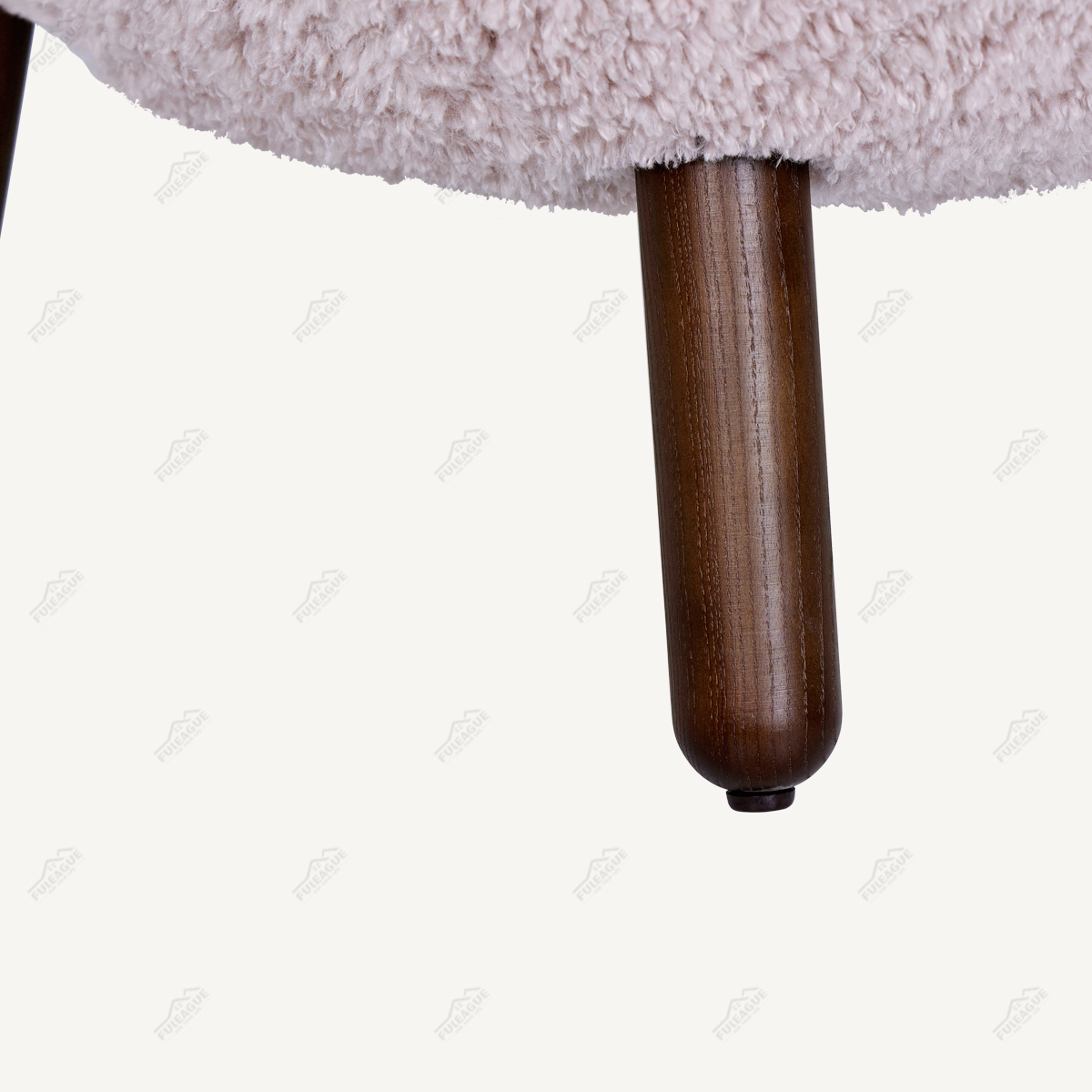 Pelican Chair Replica in Cashmere FA061-1S-F