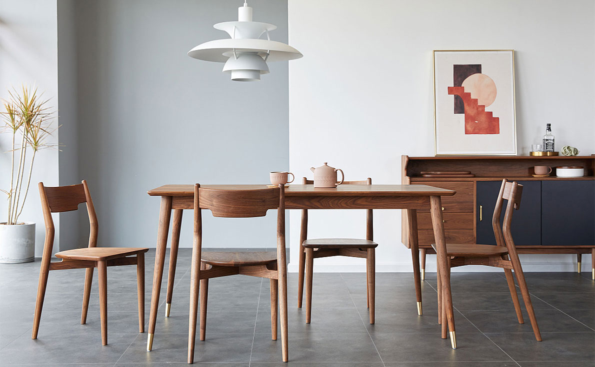 What is a Solid Wood Dining Chair? How to Maintain It?